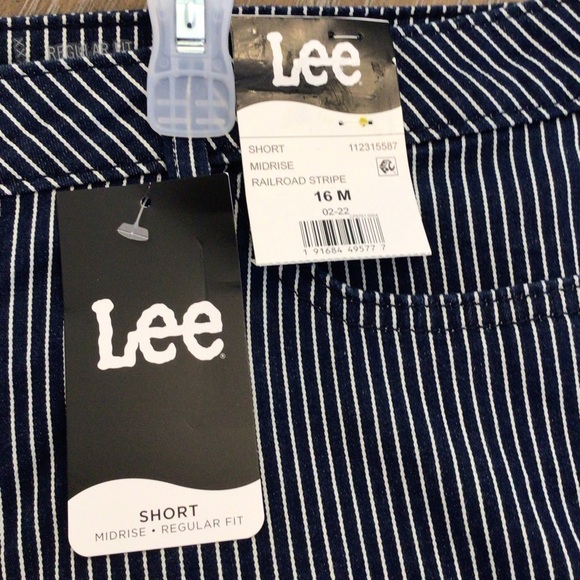 Lee Womens Midrise Railroad Stripe Cuffed 5” Cuffed Denim Shorts Size 16 - Picture 9 of 11